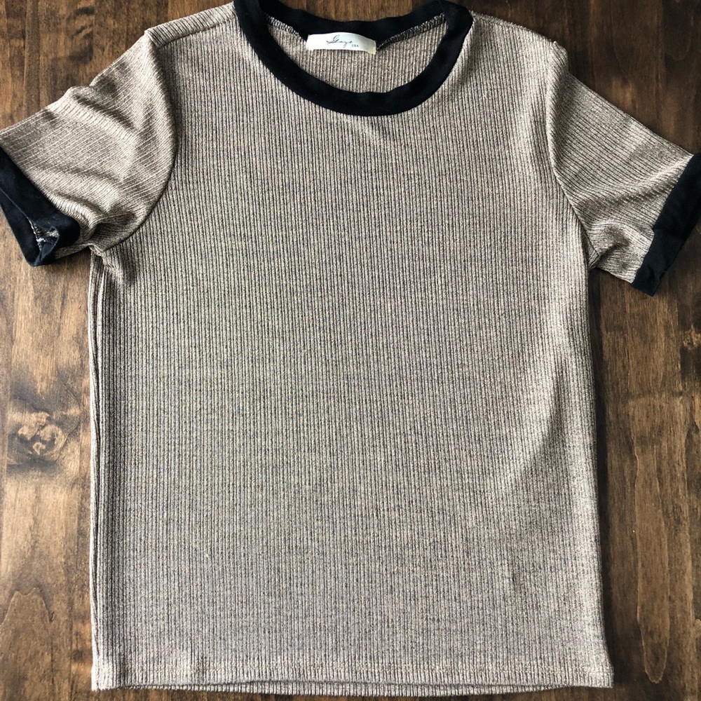 Metallic gold top - Medium